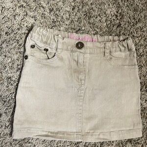 Girls 98% cotton miniskirt stretchy jeans material.
